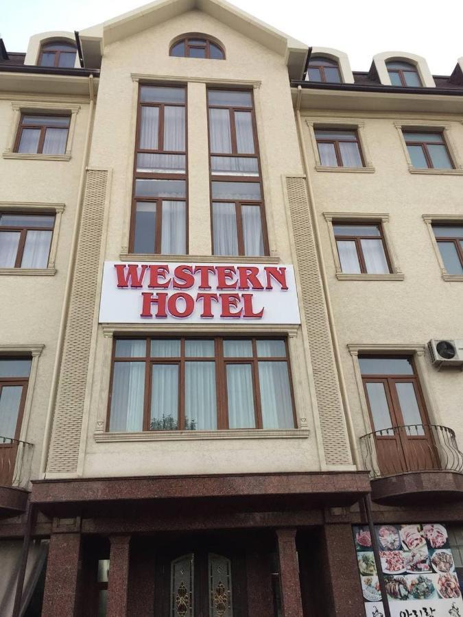 Western Suites Hotel Tashkent Exterior foto