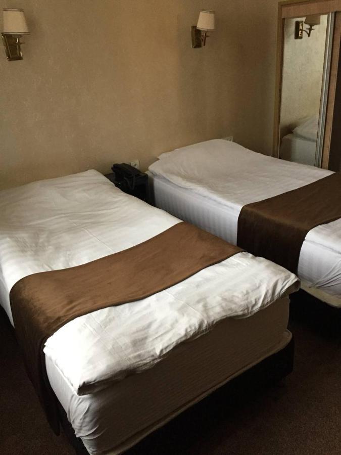 Western Suites Hotel Tashkent Exterior foto