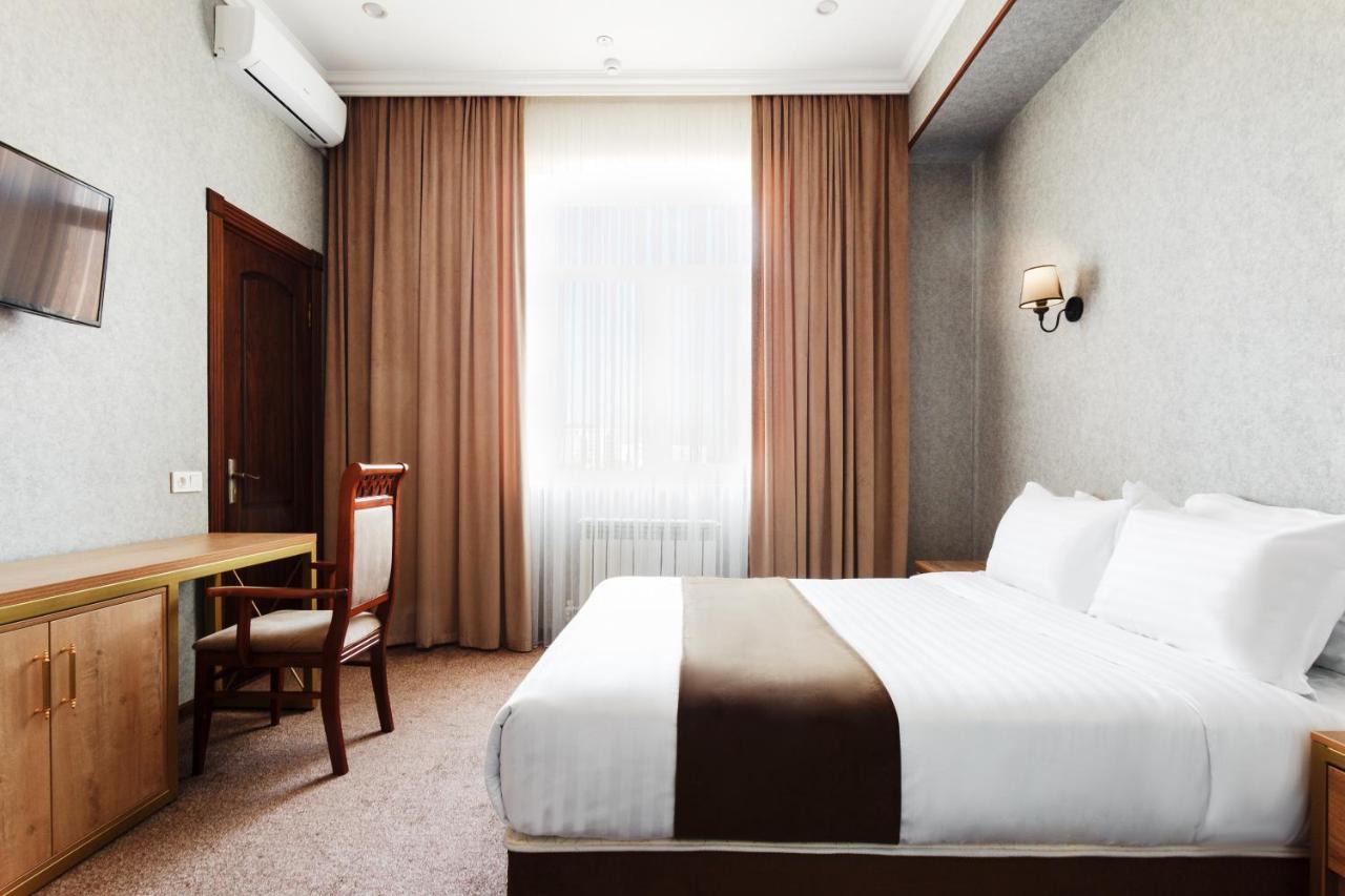 Western Suites Hotel Tashkent Exterior foto
