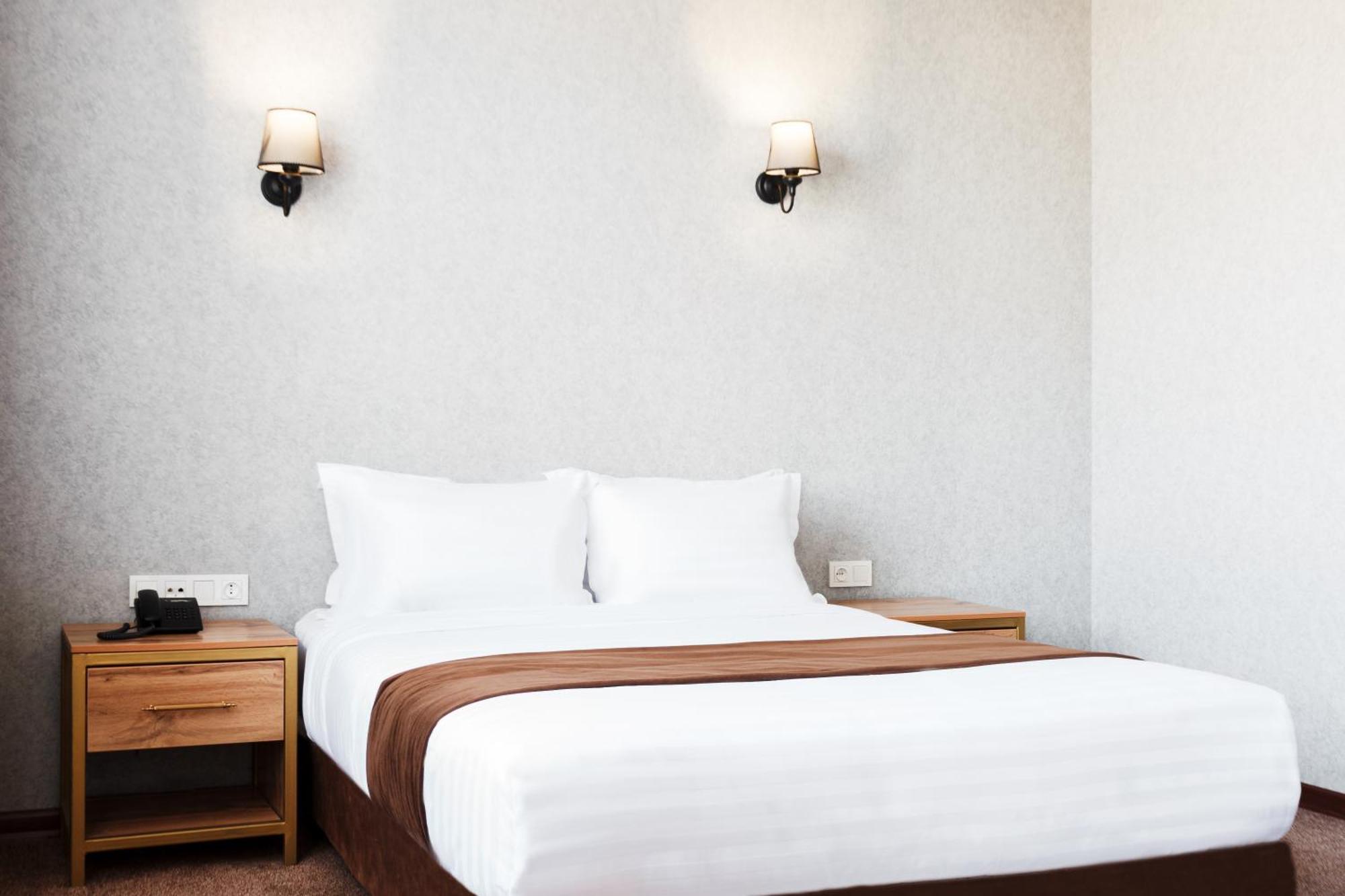 Western Suites Hotel Tashkent Exterior foto
